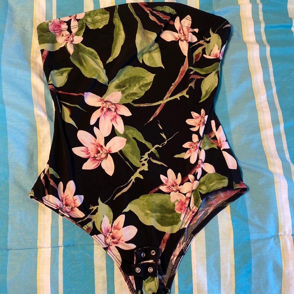 Fashion nova body suit